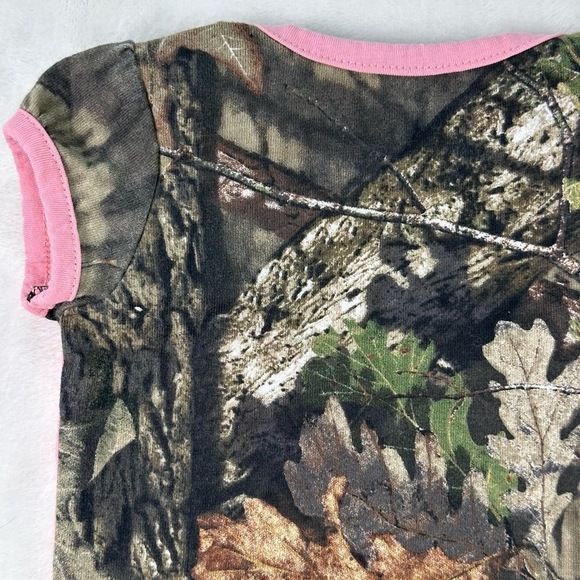 🌸3/$15🌸 CARHARTT Pink Mossy Oak Hunting Deer Camo Sleeve Baby Girls Bodysuit 6M - Picture 10 of 13